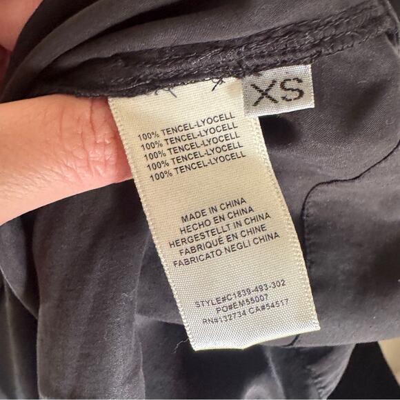 Cloth & Stone Anthropologie black halter tank with button up back size XS - Picture 6 of 8